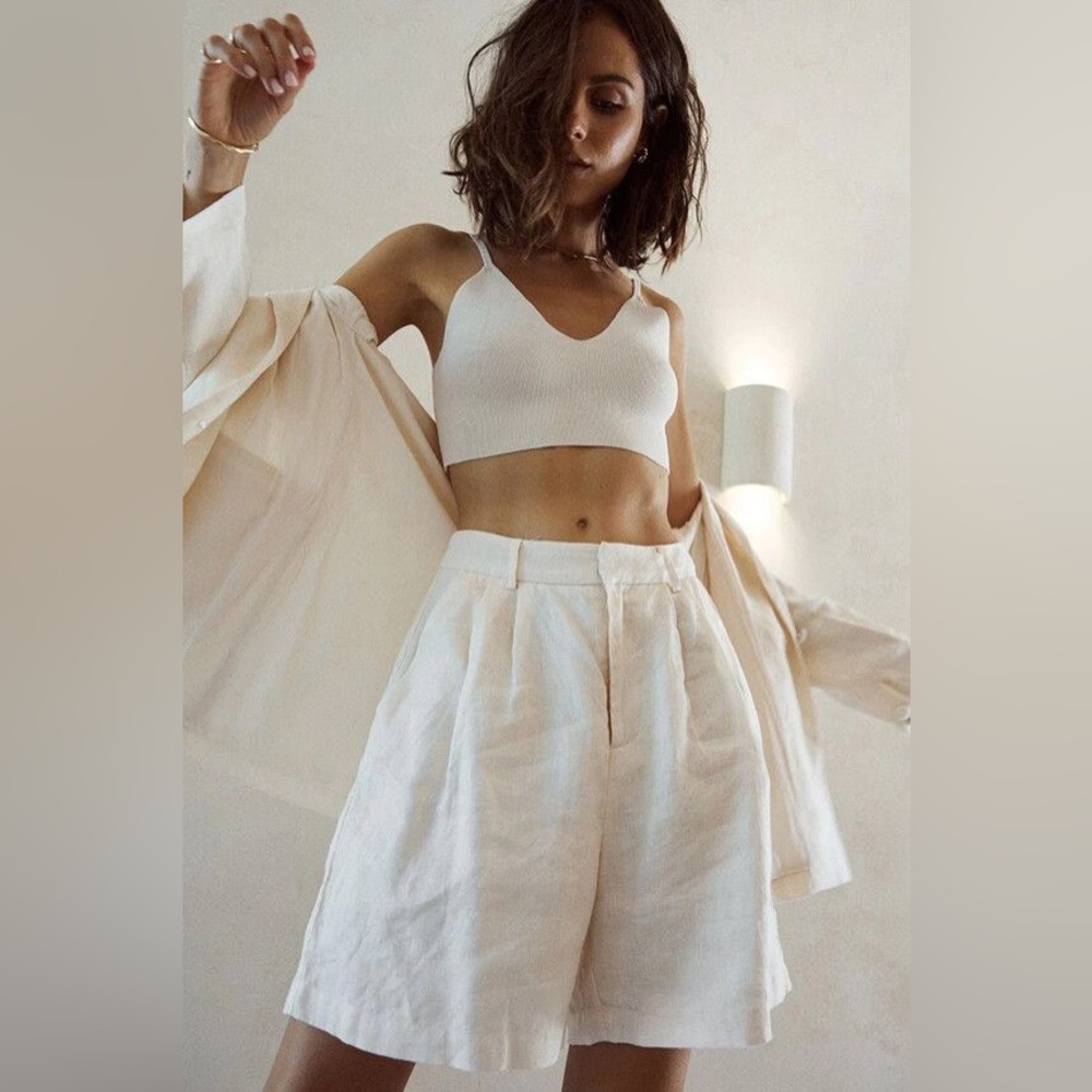 DISSH asher cream linen Bermuda shorts